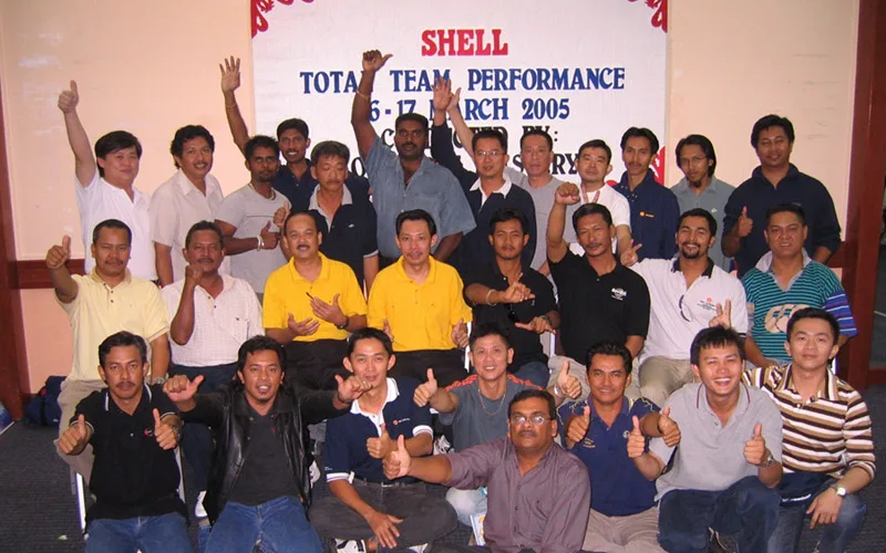 Shell refinery team at a QOM total team performance session